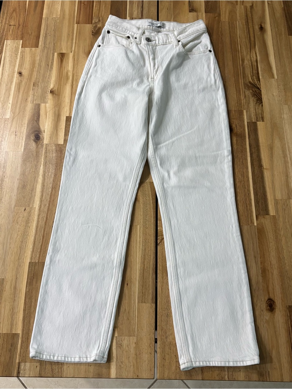 A&F The 90’s Straight Ultra HR